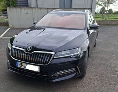Bild des Angebotes Skoda Superb Superb Combi 1.4 TSI iV DSG Style