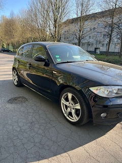 Bild des Angebotes BMW 118 BMW 118i | CarPlay | TÜV 01/2027 | Sitzheizung