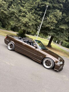 Bild des Angebotes BMW 325 325i