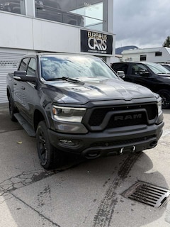 Bild des Angebotes Dodge RAM Rebel Crew Cab 5,7ltr   Luft 12 Zoll  Panoramadach