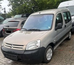 Bild des Angebotes Citroen Berlingo 1.4 First Kombi