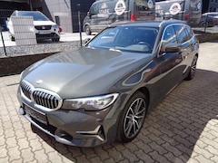 Bild des Angebotes BMW 320 320d Luxury Line, AHK, Standheizung