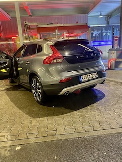 Bild des Angebotes Volvo V40 Cross Country D4 Geartronic Momentum