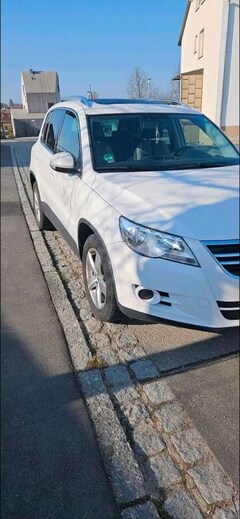 Bild des Angebotes VW Tiguan 2.0 TDI DPF 4Motion Track & Field