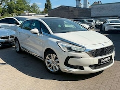 Bild des Angebotes Citroen DS5 Citroen DS5  2,0 HDI*Pano*Shzg*RFK*PDC