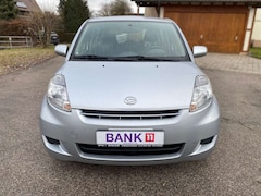 Daihatsu Sirion 1.3*ALLRAD*Ahk*Klimaanlage*TÜV*