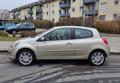 Bild des Angebotes Renault Clio 1.6 16V ESP Aut. Initiale