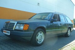 Bild des Angebotes Mercedes-Benz 230 TE Schiebedach