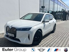 Bild des Angebotes BMW iX xDrive 45 AHK-klappbar AHK Navi Digitales Cockpit