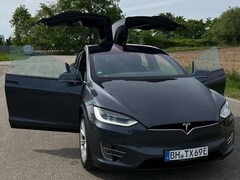 Bild des Angebotes Tesla Model X Model X 100D Allradantrieb / Enhanced FSD AP / TÜV NEU / Garantie / Carbon / Free Premium Konnektivität / LESEN!!!