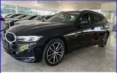 Bild des Angebotes BMW 318 d Touring 360+HEADUP+AHK+LED+18"