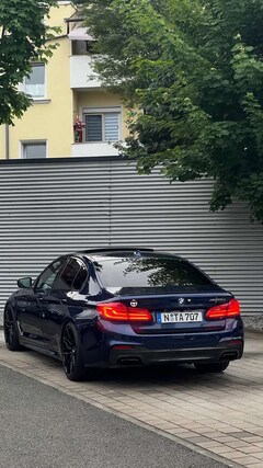 Bild des Angebotes BMW M550 BMW M550d xDrive LED HEAD-UP KAMERA BOWERS/WILKINS