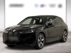 Bild des Angebotes BMW iX xDrive40 Sportpaket AHK ACC DA+ PA+ 360° HK