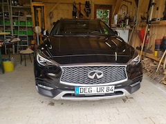 Infiniti QX30 Premium Tech