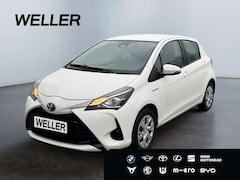 Bild des Angebotes Toyota Yaris Hybrid 1.5 Team D *Navi*SHZ*CAM*Spurhalte*