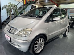 Bild des Angebotes Mercedes-Benz A 190 *AUTOMATIK*KLIMA*RENTNER*ALLWETTER*TÜV NEU