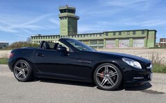 Bild des Angebotes Mercedes-Benz SLK 300 9G-TRONIC, Airscarf, Navi, Leder, Pano