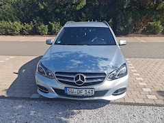 Bild des Angebotes Mercedes-Benz E 250 E-Klasse T-Modell Diesel T BlueTEC 4Matic 7G-TRONIC Avantgarde