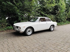 Bild des Angebotes Alfa Romeo GT Giulia Sprint GT Veloce Kantenhaube TÜV neu H