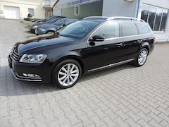 Bild des Angebotes VW Passat Variant Highline BlueMotion Automatik Leder Navi
