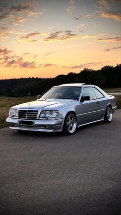 Bild des Angebotes Mercedes-Benz E 320 Coupe