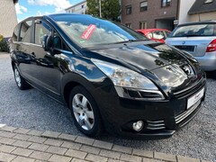Bild des Angebotes Peugeot 5008 Family