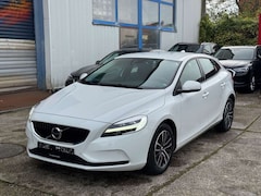 Bild des Angebotes Volvo V40 Momentum/LED/Tempo/PDC/Navi/1 Hand