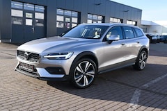 Bild des Angebotes Volvo V60 Cross Country B4D AWD Ultimate*LED*PANO*360*H&K*MASSAGE