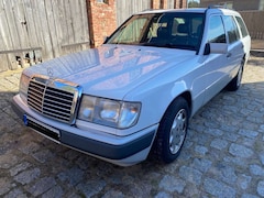 Mercedes-Benz E 220 220 TE