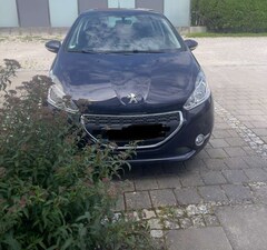 Bild des Angebotes Peugeot 208 e-HDi 92 Stop&Start Active