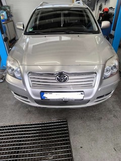 Bild des Angebotes Toyota Avensis 2.0 D-4D Sol