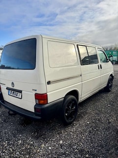 Bild des Angebotes VW T4 VW T4 Transporter 2,5TDI TÜV 01/27 88PS, 2002