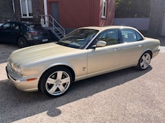 Bild des Angebotes Jaguar XJR Top gepflegter XJR mit 2 Jahre Garantie