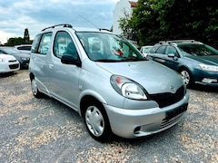 Bild des Angebotes Toyota Yaris 1.3 VVT-i - Automatik + 1.Hand + Rentner