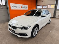 Bild des Angebotes BMW 320 i Lim. Automatik Leder Head Up LED Kamera