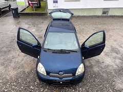 Toyota Yaris 1.3 VVT-i Sol**EURO 4**KLIMA**SERVO**ZV**