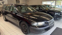 Bild des Angebotes Volvo V70 2.4 Momentum*TÜVneu*Klima*Service*1-Hand*
