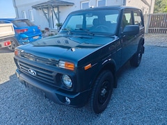 Lada Niva Urban 4x4 Black Edition