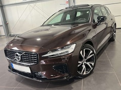 Bild des Angebotes Volvo V60 2.0 Hybrid Kombi Automatik *R-Desi*Pano*AHK*