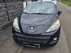 Bild des Angebotes Peugeot 207 CC 120 VTi Roland Garros