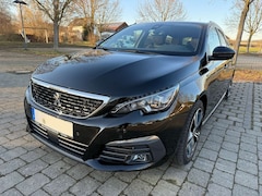 Bild des Angebotes Peugeot 308 SW GT Autom 8-fach Reifen Sportp. CarPlay R.Kamera
