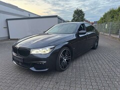 Bild des Angebotes BMW 740 740e IPerfomance M-Sportpaket Laser B&W Driv Ass