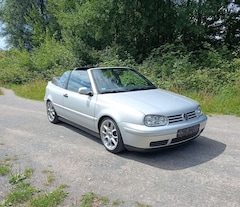 Bild des Angebotes VW Golf Cabriolet Cabrio 1.6 Comfortline Aktion