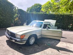 Bild des Angebotes Mercedes-Benz 280 SLC W107**OLDTIMER**TÜV NEU**2.HAND**
