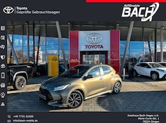 Bild des Angebotes Toyota Yaris Hybrid Team Deutschland,COMFORT,LED,SITZ-H