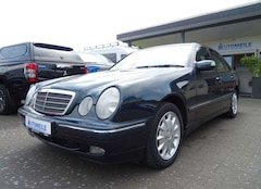 Bild des Angebotes Mercedes-Benz E 240 ELEGANCE 1. HAND NAVI PDC SHZ