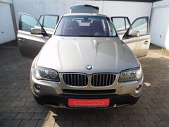 Bild des Angebotes BMW X3 2.5 *TOP* Panorama * Scheckheft * Navi * Insp. Neu