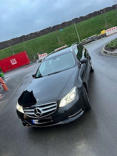 Bild des Angebotes Mercedes-Benz E 300 T BlueTEC 7G-TRONIC Avantgarde