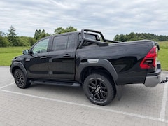 Bild des Angebotes Toyota Hilux 4x4 Double Cab Invincible 2.8l diesel Automatik