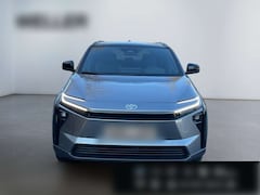 Bild des Angebotes Toyota bZ4X BEV 252kWh ECV 4x4 5-tuerig LOUNGE plus Sky